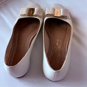 Salvatore Ferragamo Ivory Leather Vara Bow Flats with Gold Plaque